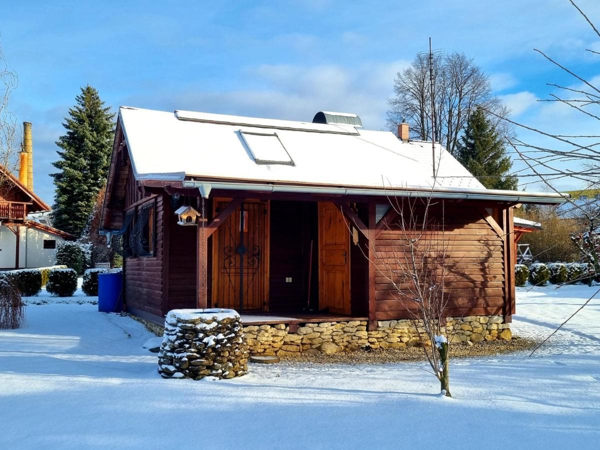 Dum A Chatka Pod Smrkem Nove Mesto pod Smrkem Exterior photo